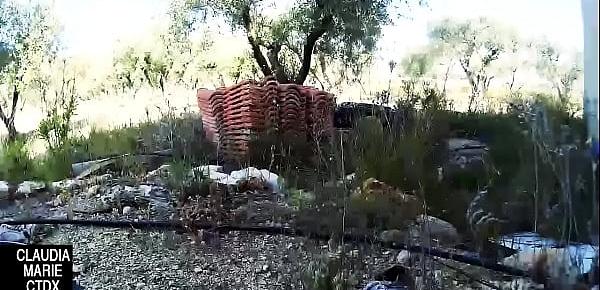  El pepino rural para follar en el campo. La gorda viciosa cachonda